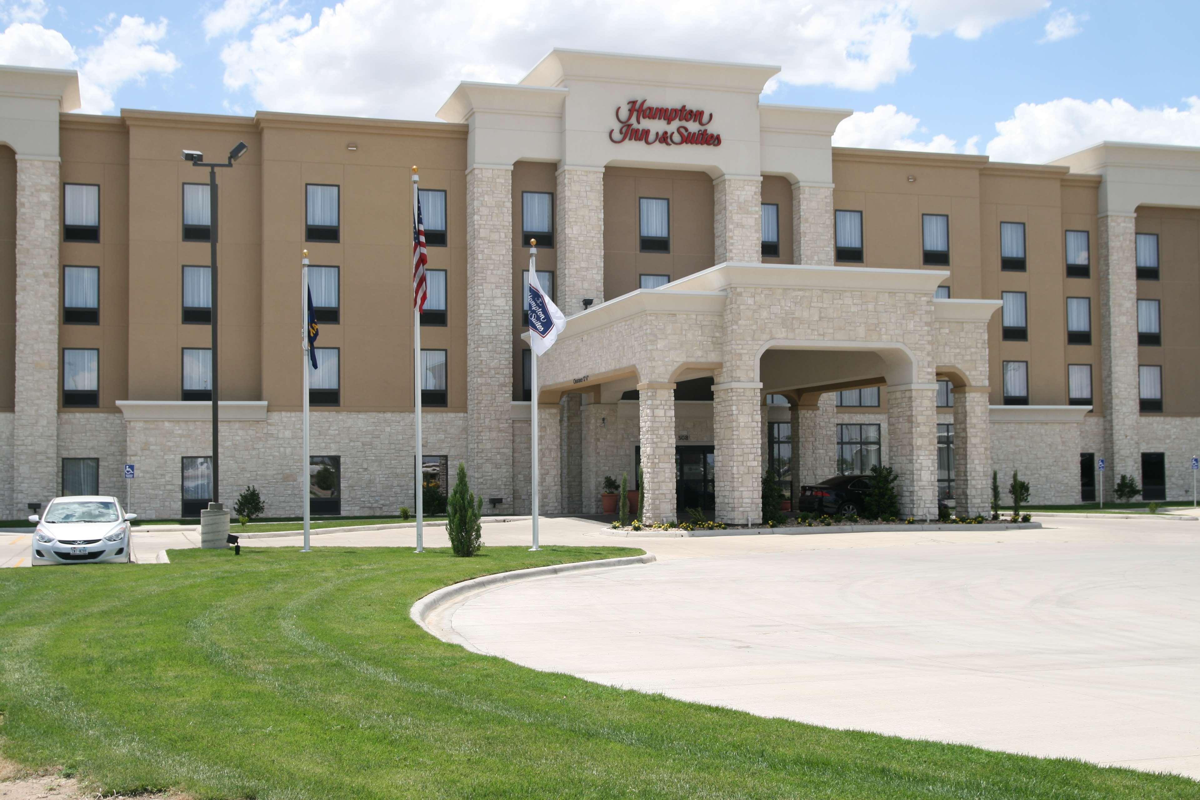 Hampton Inn & Suites Liberal Extérieur photo