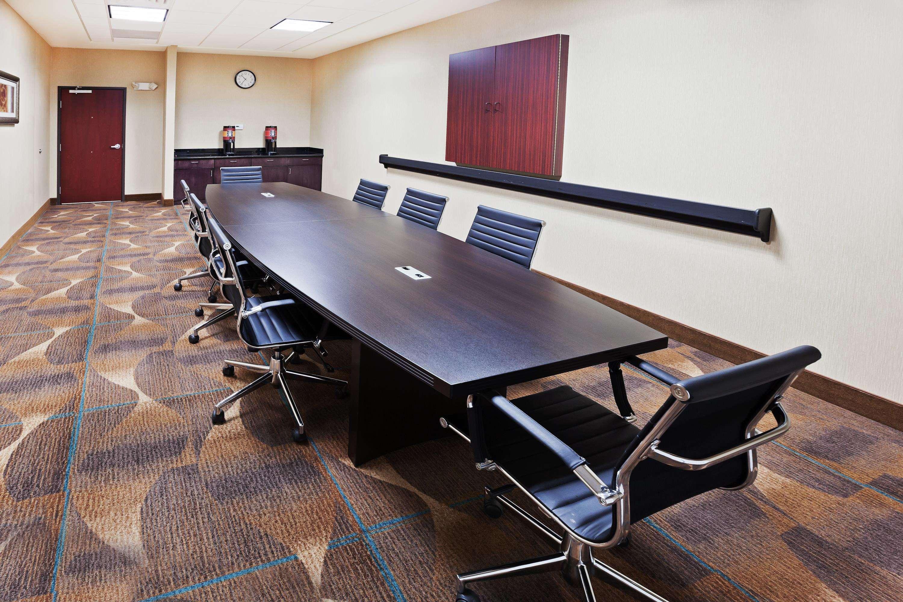 Hampton Inn & Suites Liberal Extérieur photo