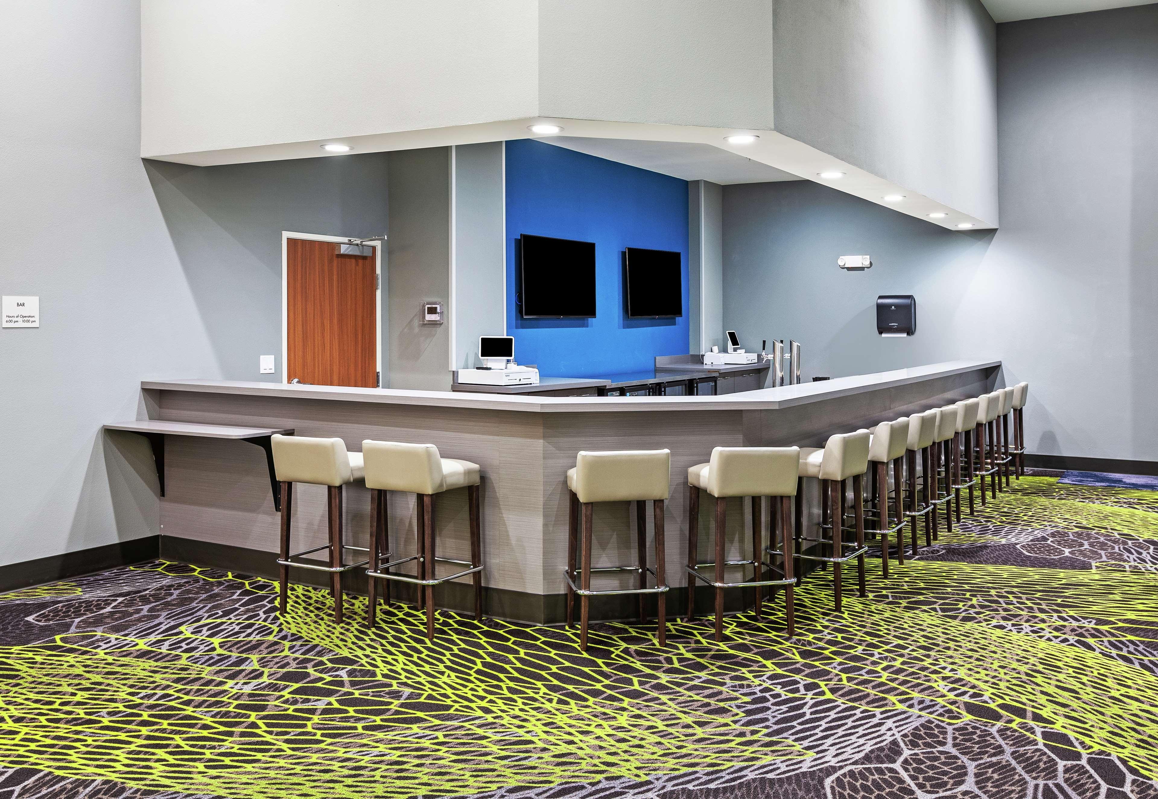 Hampton Inn & Suites Liberal Extérieur photo